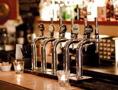 Λουκέτο σε 500 παμπ της Βρετανίας λόγω υπερφορολόγησης